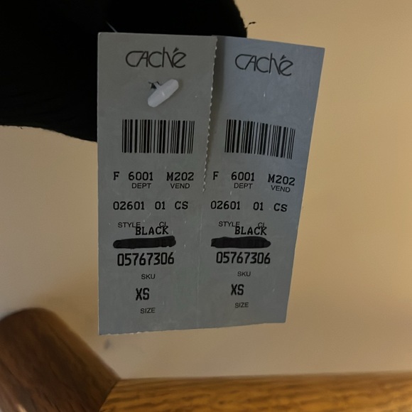 Cache silk blend, turtleneck with key hole - Picture 11 of 11